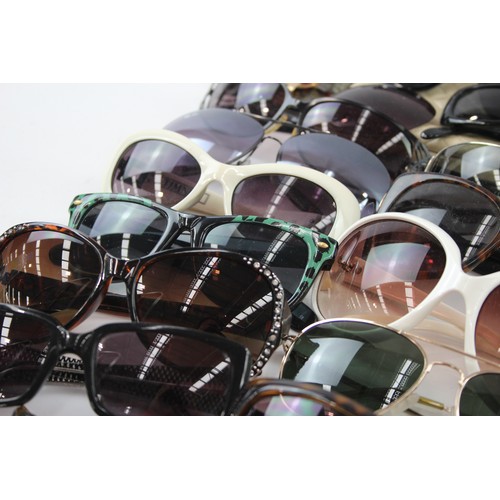 417 - 50 x Assorted SUNGLASSES Inc Carolina Herrera, Georgio Armani, Trussardi