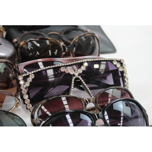 417 - 50 x Assorted SUNGLASSES Inc Carolina Herrera, Georgio Armani, Trussardi