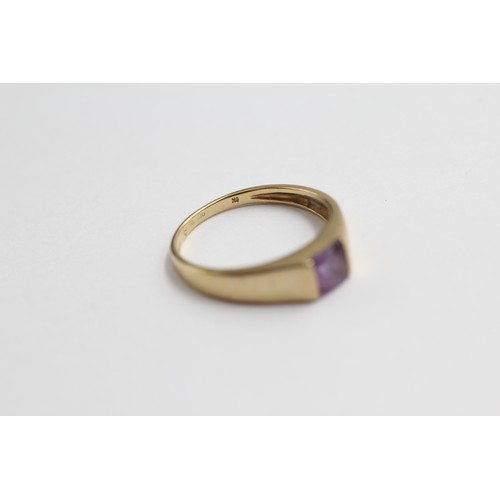 422 - 9ct gold vintage amethyst solitaire ring (2.3g)-SIZE O