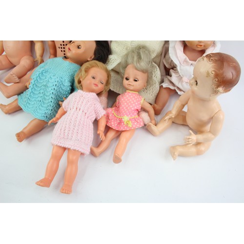 485 - 8 x Assorted Vintage BABY DOLLS Inc Clothing, Pedigree, Mattel Etc