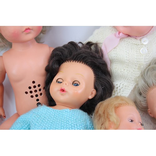 485 - 8 x Assorted Vintage BABY DOLLS Inc Clothing, Pedigree, Mattel Etc