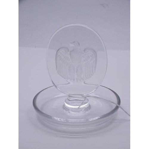 89 - LALIQUE SIGNED CRYSTAL BICENTENNIAL AMERICAN EAGLE PIN DISH - 10cms high