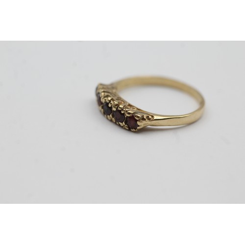 494 - 9ct gold vintage garnet gypsy setting ring (1.9g)- SIZE N