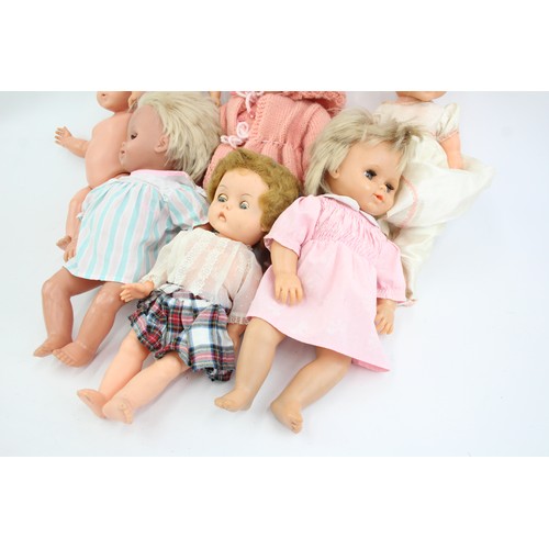 495 - 7 x Assorted Vintage BABY DOLLS Inc Clothing, Toddler Etc