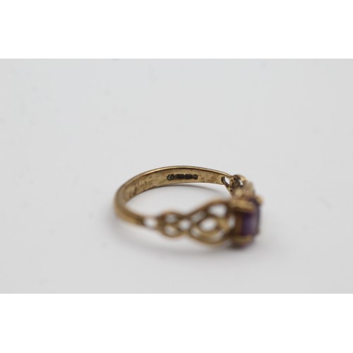 500 - 9ct gold amethyst Celtic knot shoulders ring (1.8g)- SIZE M