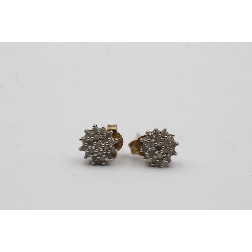 514 - 9ct gold diamond cluster stud earrings (1.1g)