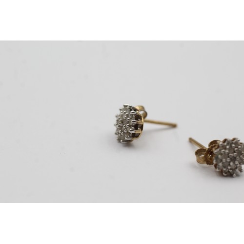 514 - 9ct gold diamond cluster stud earrings (1.1g)