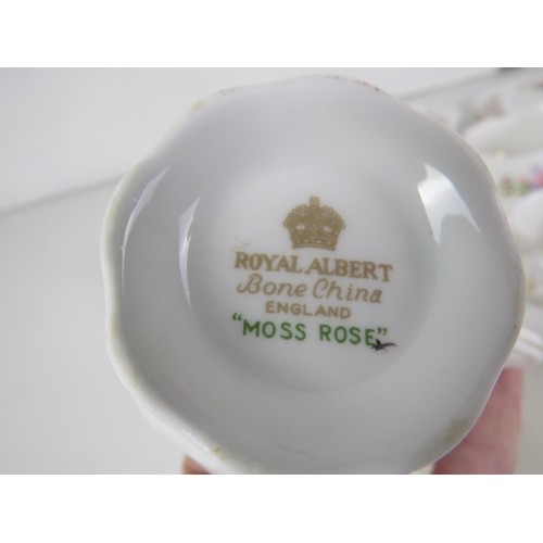 337 - ROYAL ALBERT 21 PIECE TEASET MOSS ROSE PATTERN