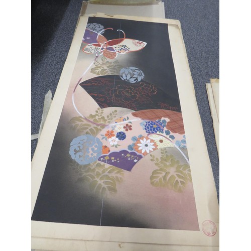 254 - 8 x JAPANESE PRINTS AND PAINTINGS