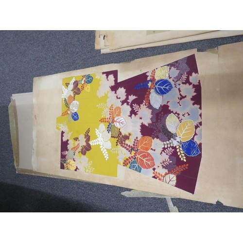 254 - 8 x JAPANESE PRINTS AND PAINTINGS