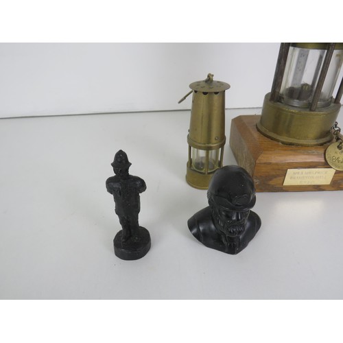 257 - 4 x MINING ITEMS INCLUDES A MINERS LAMP MOUNTED ON WOODEN PLINTH WITH PIT CHECK CORTONWOOD COLLIERY