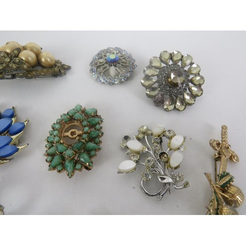 281 - 20 x ASSORTED BROOCHES SPARES/REPAIRS