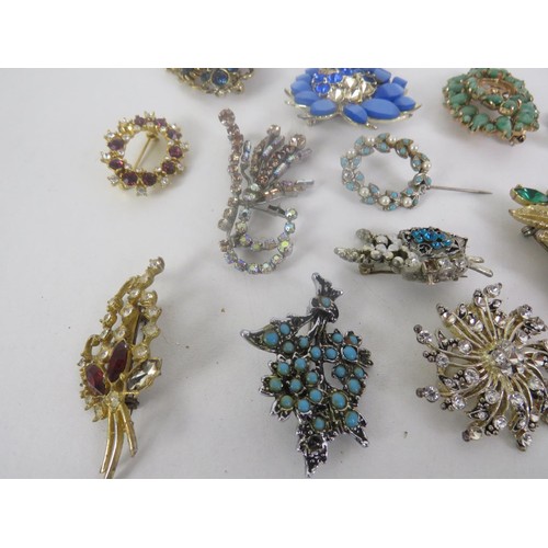 281 - 20 x ASSORTED BROOCHES SPARES/REPAIRS