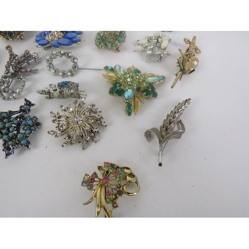 281 - 20 x ASSORTED BROOCHES SPARES/REPAIRS