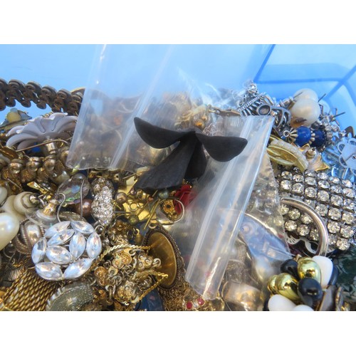 283 - LARGE TUB OF ASSORTED JEWELLERY INCLUDES VINTAGE EARRINGS, BRACELETS, NECKLACES, BROOCHES etc