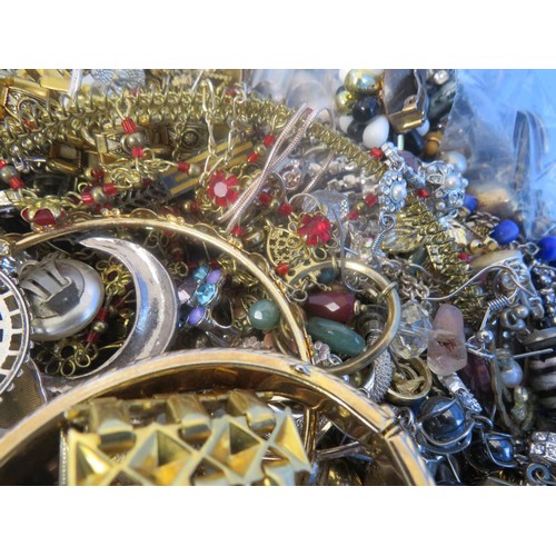 283 - LARGE TUB OF ASSORTED JEWELLERY INCLUDES VINTAGE EARRINGS, BRACELETS, NECKLACES, BROOCHES etc