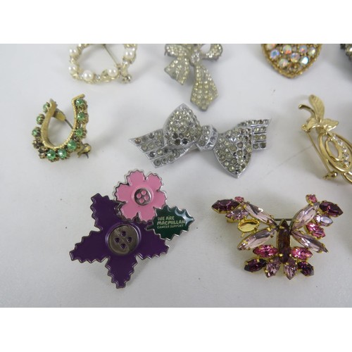 284 - 30 x ASSORTED BROOCHES SPARES/REPAIRS