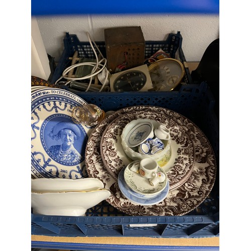 310 - SHELF LOT TO INCLUDE CLOCKS, CERAMICS WEDGEWOOD, BENTIMA, MYOTT, HAMMERSLY ETC