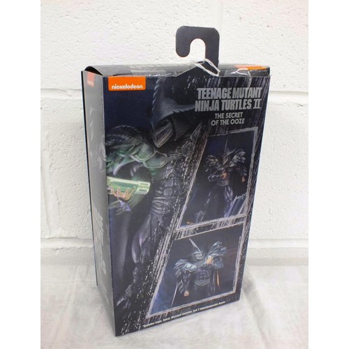 3 - NECA Teenage Mutant Ninja Turtles TMNT 1990 Super Shredder Shadow Master Figure - Boxed as New