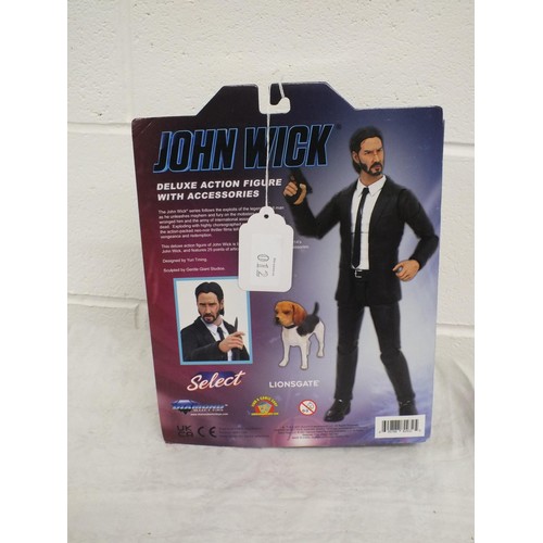 15 - JOHN WICK DELUXE ACTION FIGURE WITH ACCESSORIES - DIAMOND SELECT TOYS - BOXED AS NEW