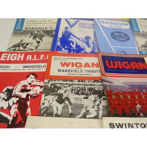 102 - COLLECTION OF 1950'S WAKEFIELD TRINITY AWAY RUGBY LEAGUE PROGRAMMES