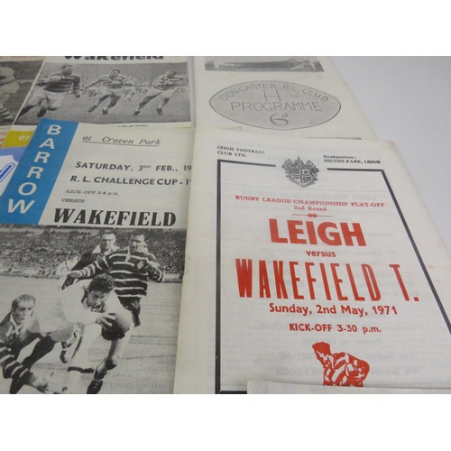 102 - COLLECTION OF 1950'S WAKEFIELD TRINITY AWAY RUGBY LEAGUE PROGRAMMES