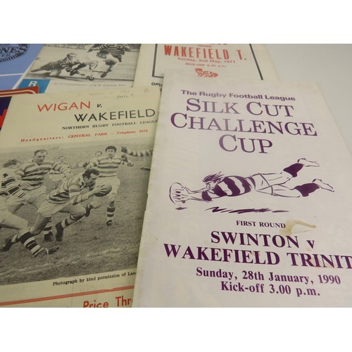 102 - COLLECTION OF 1950'S WAKEFIELD TRINITY AWAY RUGBY LEAGUE PROGRAMMES