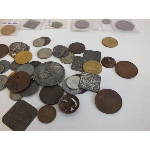 80 - MISCELLANEOUS LOT INCLUDING 1794 HALFPENNY TOKEN (50 ITEMS IN TOTAL)