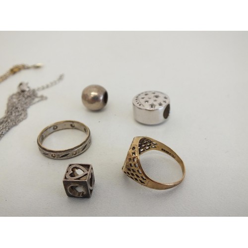 130 - COLLECTION OF SILVER AND GOLD JEWELLERY INCLUDING 9ct GOLD SOVEREIGN RING, SILVER RING, CHARMS AND A... 