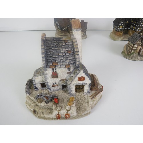 153 - 4 x DAVID WINTER HOUSE ORNAMENTS- TUDOR MANOR HOUSE, STRATFORD HOUSE, FISHERMANS COTTAGE AND THE BAK... 