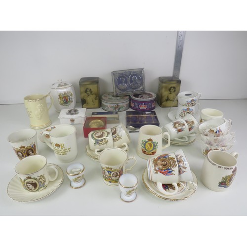 161 - ROYAL MEMORABILIA, CUPS, SAUCERS, BOOKS, PLATES AND TINS includes PRINCESS MARY TIN