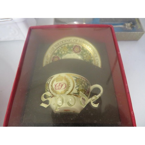 161 - ROYAL MEMORABILIA, CUPS, SAUCERS, BOOKS, PLATES AND TINS includes PRINCESS MARY TIN