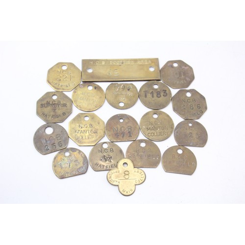 425 - 18 x Brass Pit Checks Inc Manton, Markham, Hatfield, Brodsworth