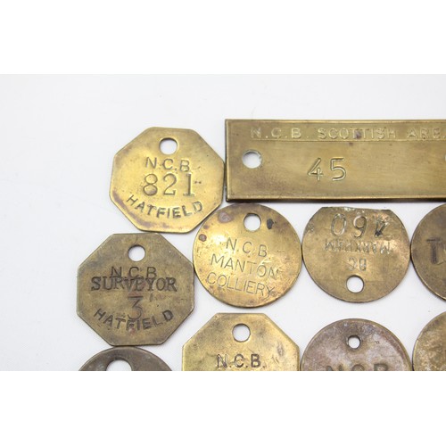 18 x Brass Pit Checks Inc Manton, Markham, Hatfield, Brodsworth