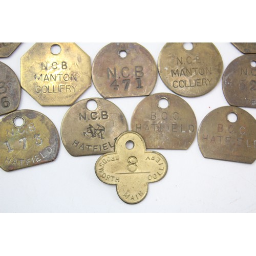 425 - 18 x Brass Pit Checks Inc Manton, Markham, Hatfield, Brodsworth