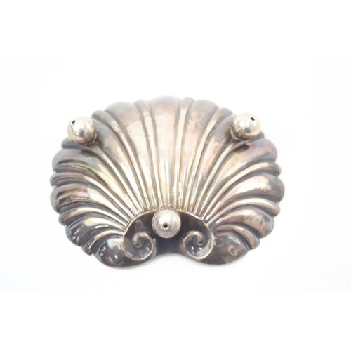 435 - Antique / Vintage Hallmarked .950 Continental SILVER Shell Form Scallop Dish 30g