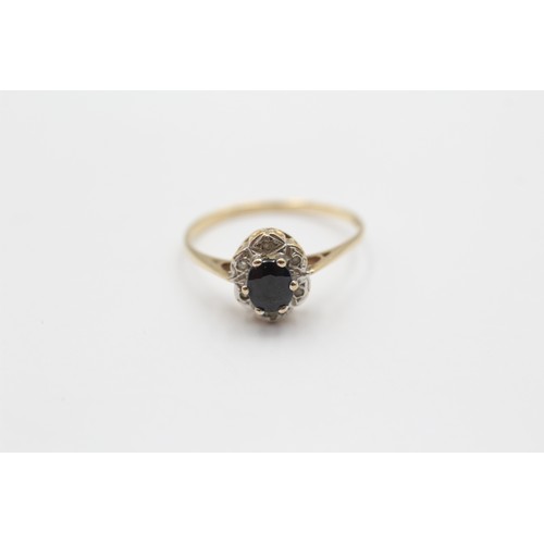 444 - 9ct White And Yellow Gold Diamond And Sapphire Oval Illusion Halo Cluster Dress Ring (1.3g) - Size M