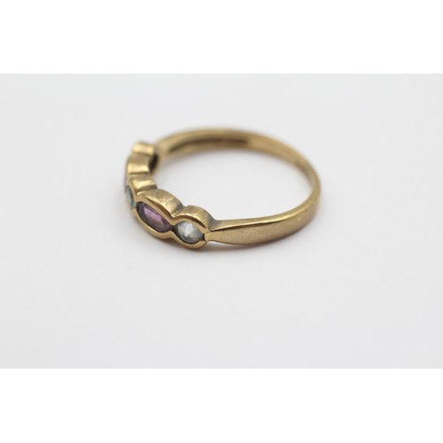 456 - 9ct Gold Amethyst And Topaz Five Stone Bicolour Ring (2.3g) - Size Q