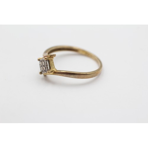 476 - 9ct White And Yellow Gold Diamond Illusion Rhombus Cluster Bypass Ring (1.6g) - Size O