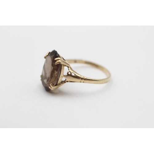 498 - 9ct Gold Oval Cut Smoky Quartz Solitaire Statement Ring (2.3g) - Size N