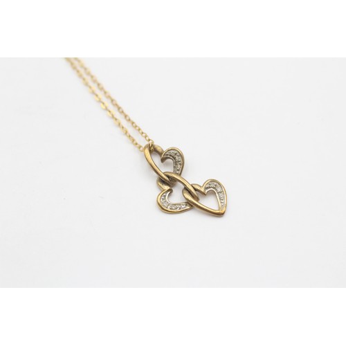 520 - 9ct White And Yellow Gold Diamond Paved Heart Frame Trilogy Drop Pendant Necklace (2g)