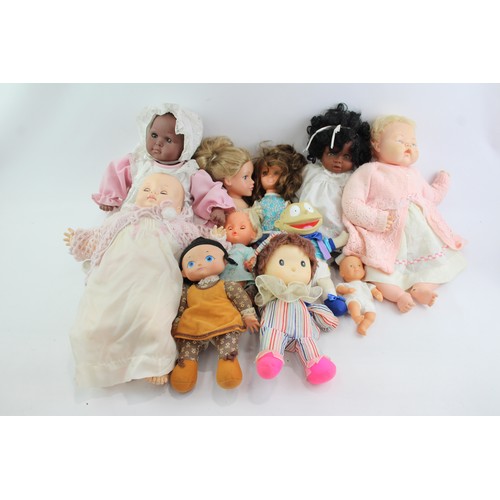 544 - 10 x Assorted Play DOLLS Inc Chad Valley Designafriend, Baby Annabelle, Baby Etc