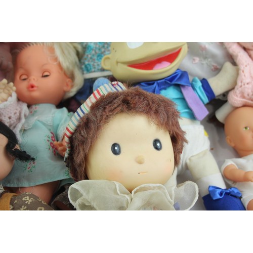 544 - 10 x Assorted Play DOLLS Inc Chad Valley Designafriend, Baby Annabelle, Baby Etc