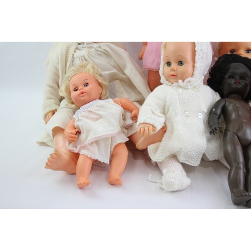 549 - 8 x Assorted Vintage BABY DOLLS Inc Palitoy, Pedigree, Mattel Etc