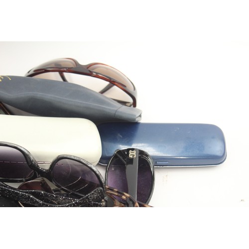 555 - Joblot of Assorted Sunglasses includes Branded