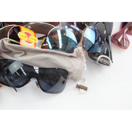 567 - 50 x Assorted SUNGLASSES Inc DKNY, Emporio Armani, Paul Smith etc