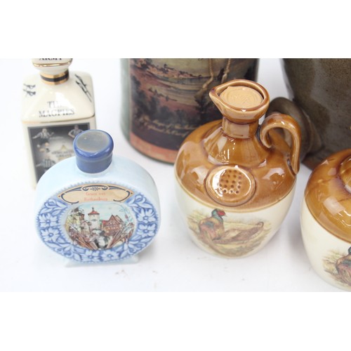 569 - 10 x Vintage BREWERIANA Ceramics Inc Advertising, Lindisfarne Mead, Etc