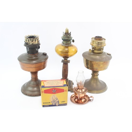 571 - 4 x Assorted Vintage OIL / KEROSENE LAMPS Inc Brass, Boxed, Square Base Etc