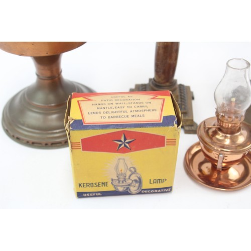 571 - 4 x Assorted Vintage OIL / KEROSENE LAMPS Inc Brass, Boxed, Square Base Etc