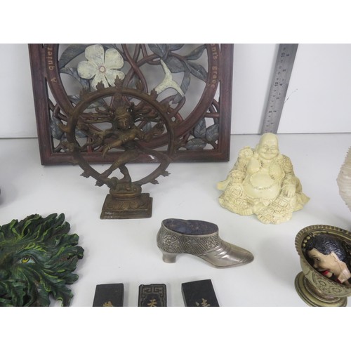 193 - TRAY OF COLLECTABLES INCLUDES SHOE PIN CUSHION, BRONZE FINISH, MILLENNIAL GALA MOTHER EARTH  STATUE ... 